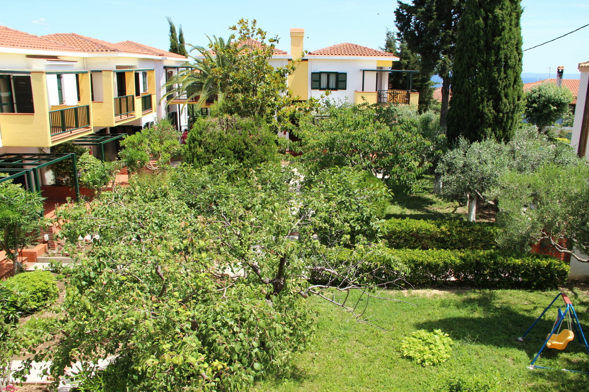 Elia Apartments Afytos Bagian luar foto